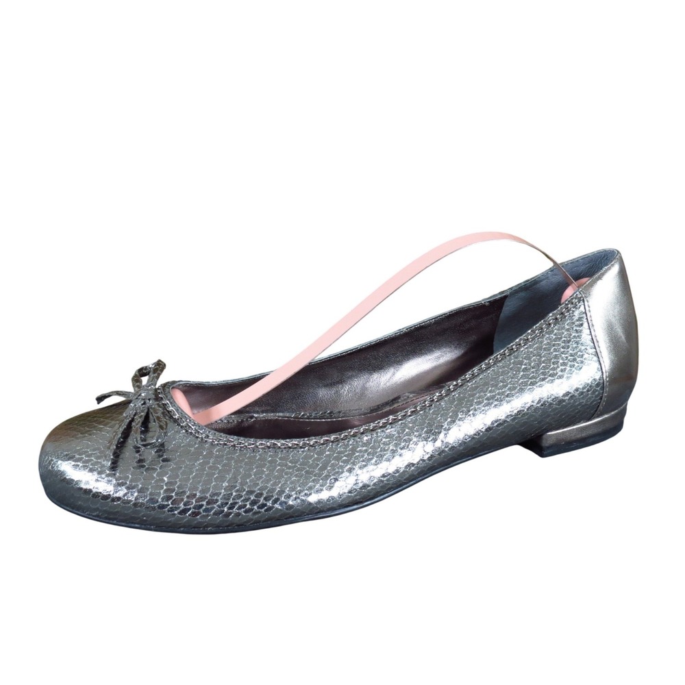 Enzo Angiolini Baleine Women Ballet Flat Size 7.5 Casual Pewter Metallic Bow